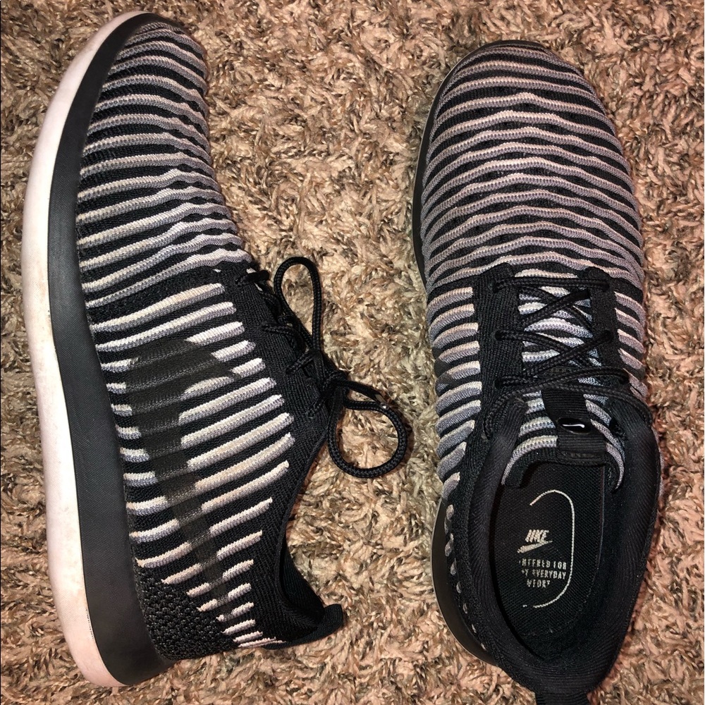 NIKE athletic shoes